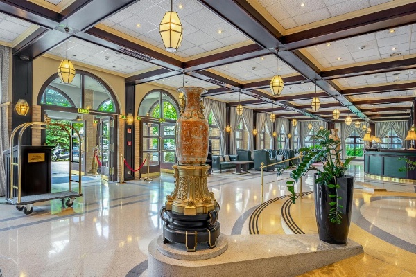 Ensana Grand Margaret Island image 2